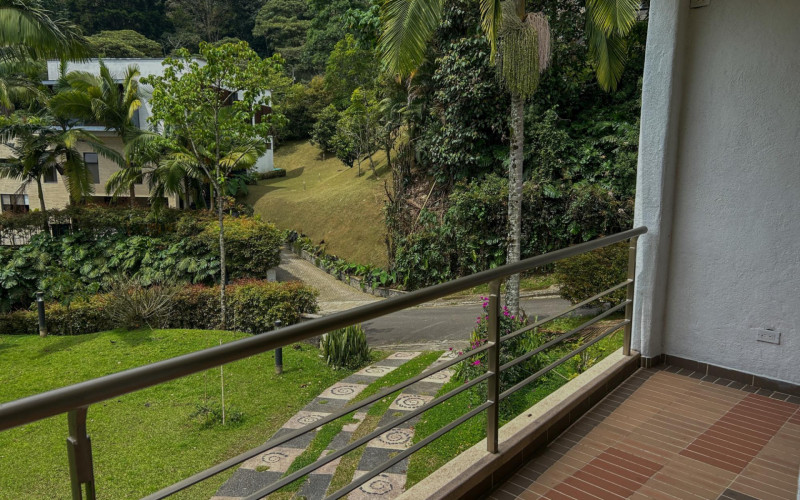 Casa en Envigado en Loma del Escobero