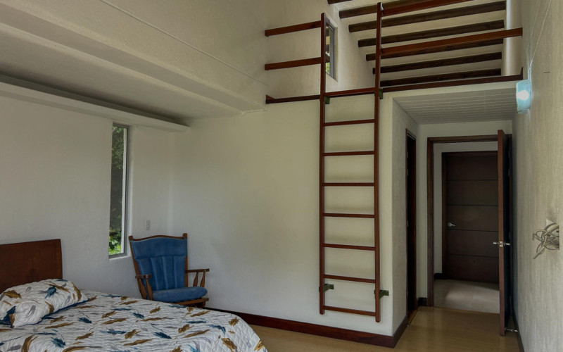 Casa en Envigado en Loma del Escobero