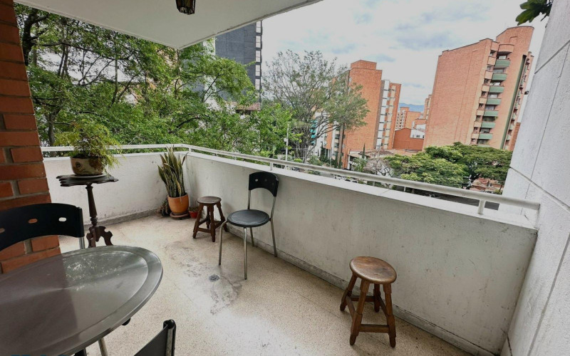 Apartamento en Medellín en Laureles