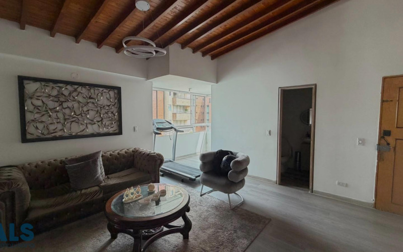 Apartamento en Medellín en Laureles
