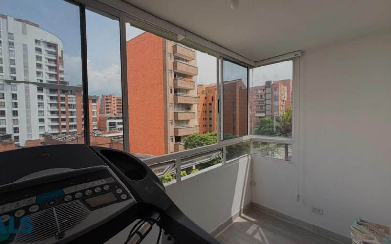 Apartamento en Medellín en Laureles