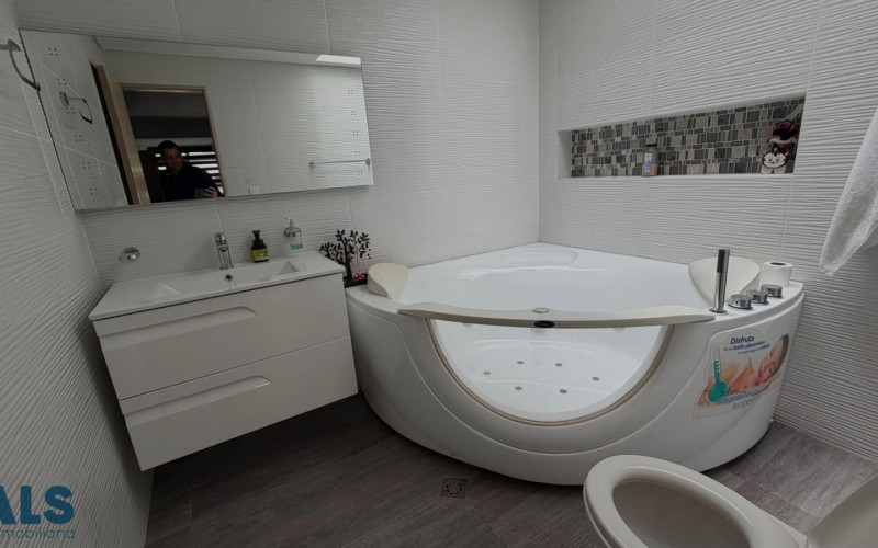 Apartamento en Medellín en Laureles