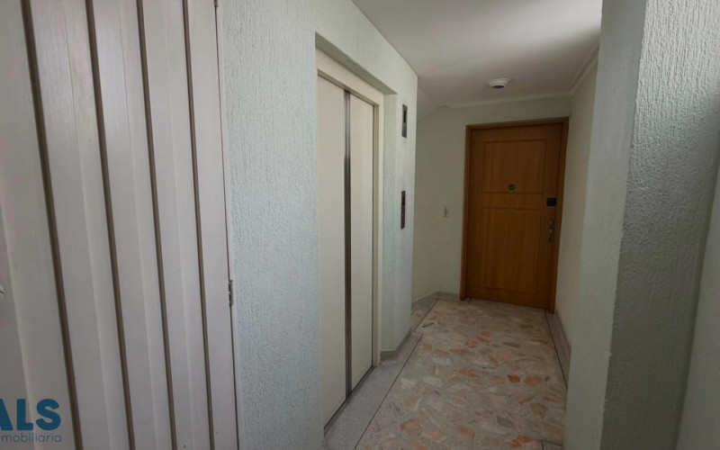Apartamento en Medellín en Laureles