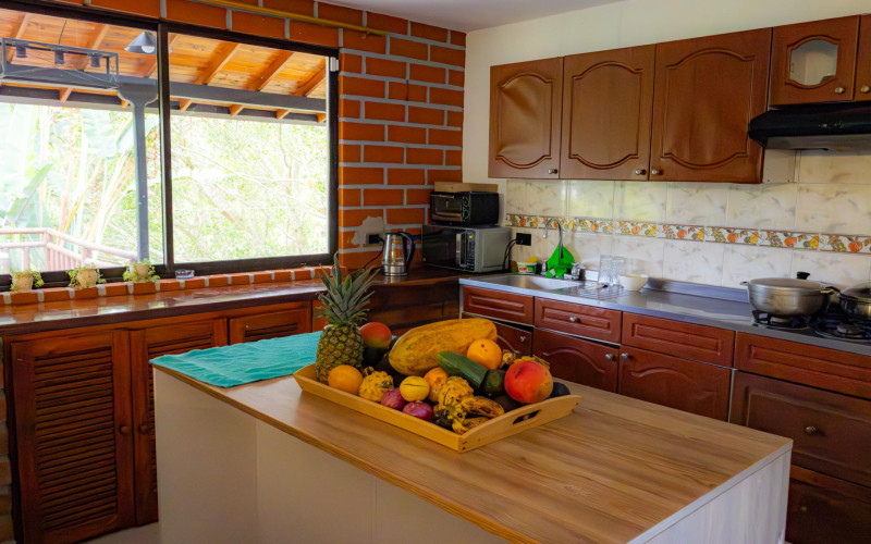 Luxury Estate in Villa Suiza, El Peñol–Guatapé | 2,646 m² Waterfront Property