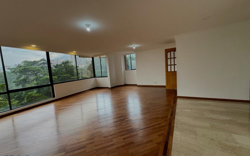 Apartamento en Medellín en El Diamante Nº 2