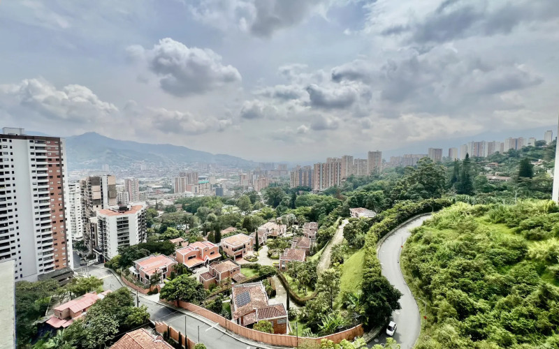 Apartment for Sale in Sabaneta, Las Lomitas Sector