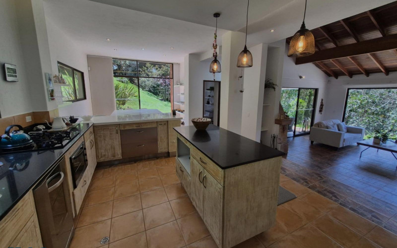 Casa en Envigado en Alto del escobero (Envigado)