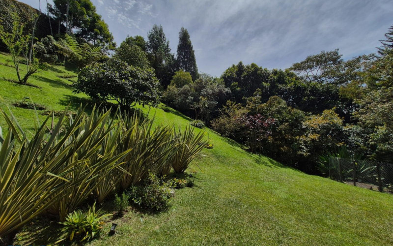 Casa en Envigado en Alto del escobero (Envigado)