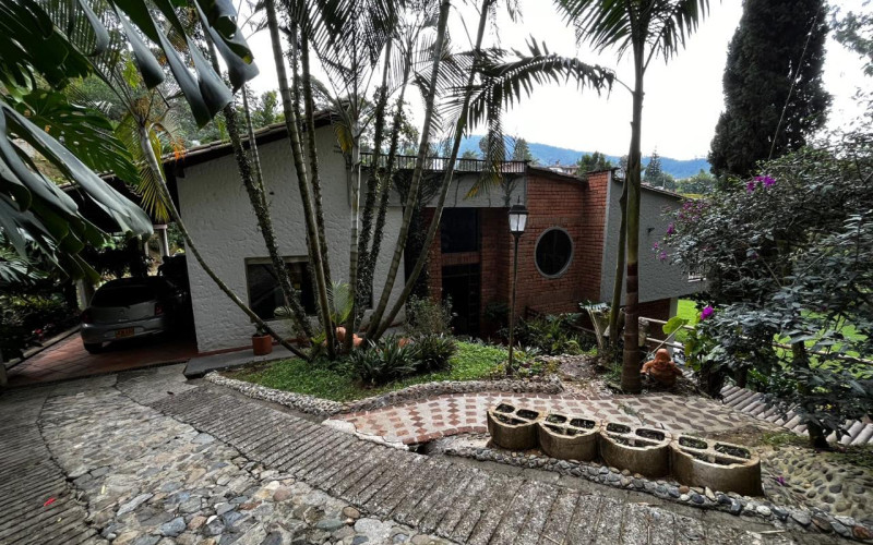 Monte Azul Country House – Luxury, Nature & Spacious Living in La Doctora, Sabaneta