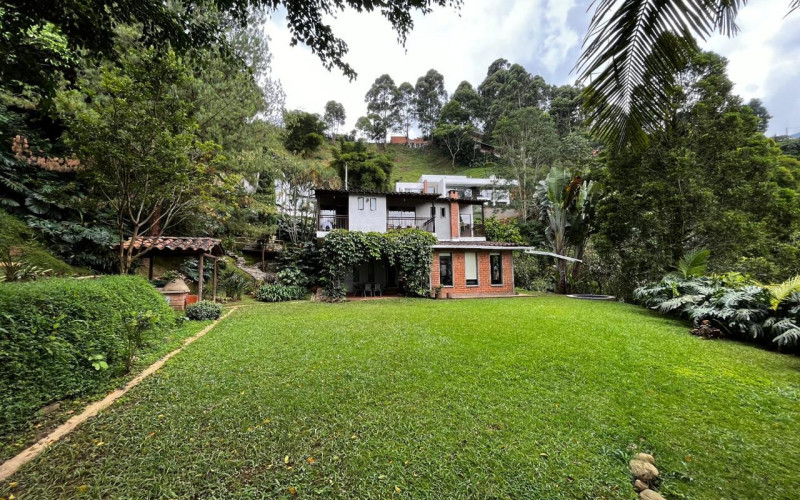 Monte Azul Country House – Luxury, Nature & Spacious Living in La Doctora, Sabaneta