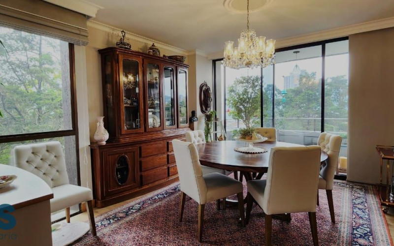 Apartamento en Medellín en El Tesoro
