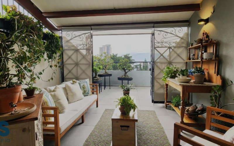 Apartamento en Medellín en El Tesoro