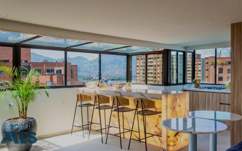 Apartamento en Medellín en Milla de oro
