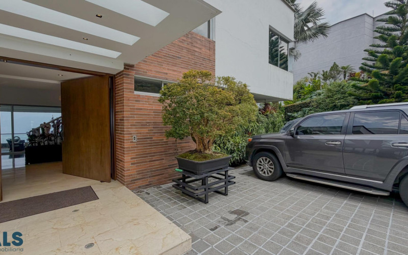 Casa en Medellín en Las Palmas