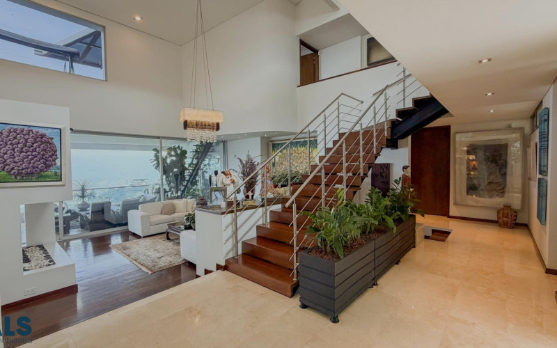 Casa en Medellín en Las Palmas