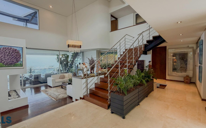 Casa en Medellín en Las Palmas