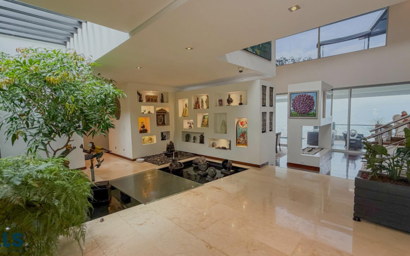 Casa en Medellín en Las Palmas