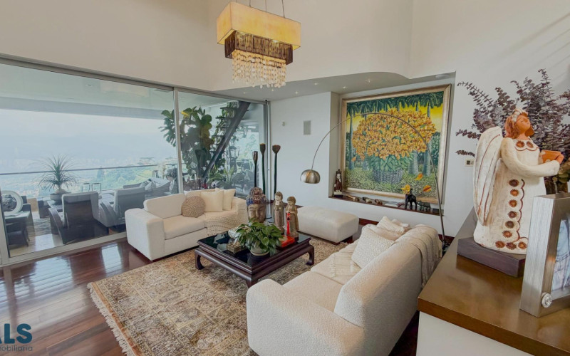 Casa en Medellín en Las Palmas