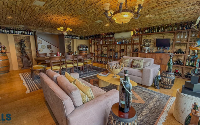 Casa en Medellín en Las Palmas