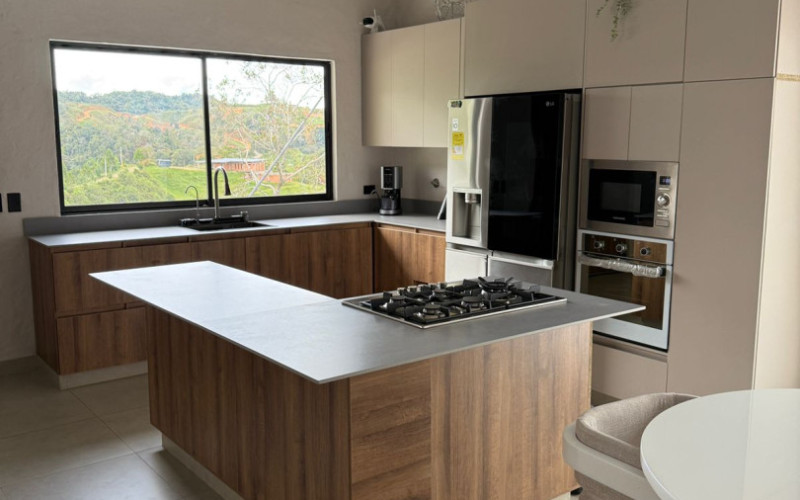 Modern Country House for Sale in Santo Domingo Antioquia | Near Guatapé Route