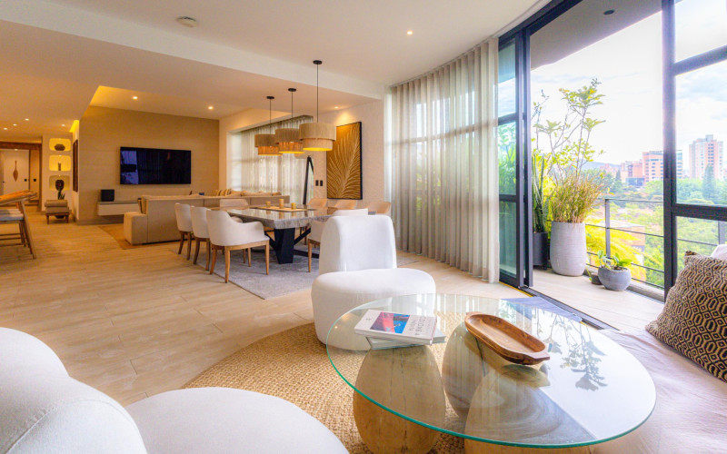 Exclusive Provenza Apartament| 314m² | Private Elevator Access, Luxury Finishes & Exceptional Views