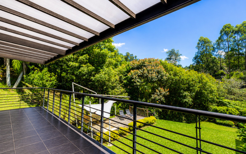 Contemporary Luxury Estate on 6,400 m² Near Llanogrande & Medellín Airport