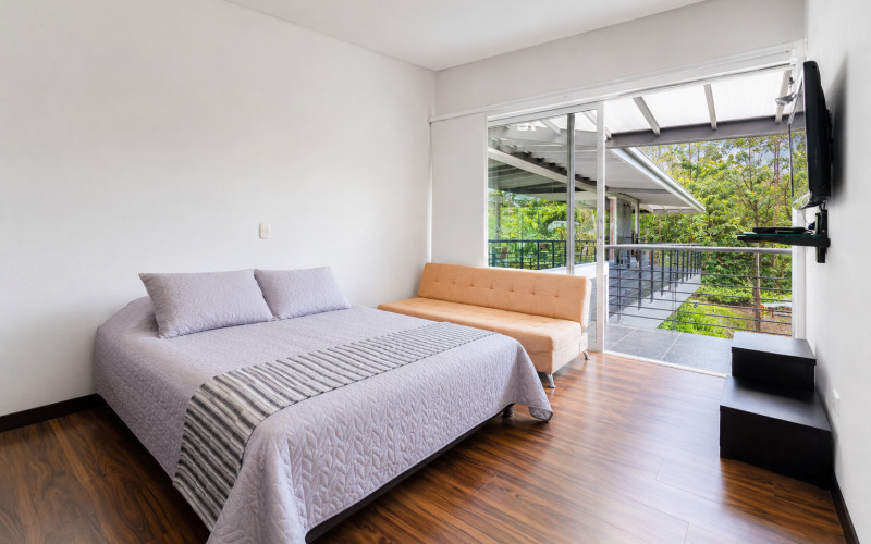 Contemporary Luxury Estate on 6,400 m² Near Llanogrande & Medellín Airport