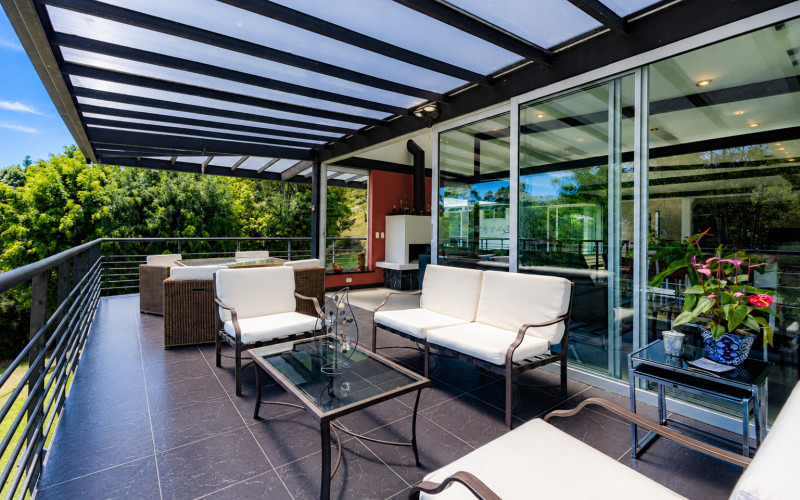 Contemporary Luxury Estate on 6,400 m² Near Llanogrande & Medellín Airport