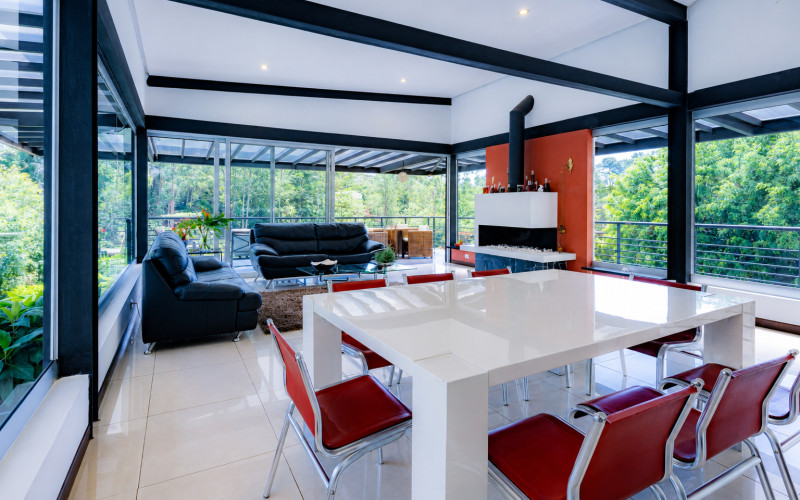 Contemporary Luxury Estate on 6,400 m² Near Llanogrande & Medellín Airport