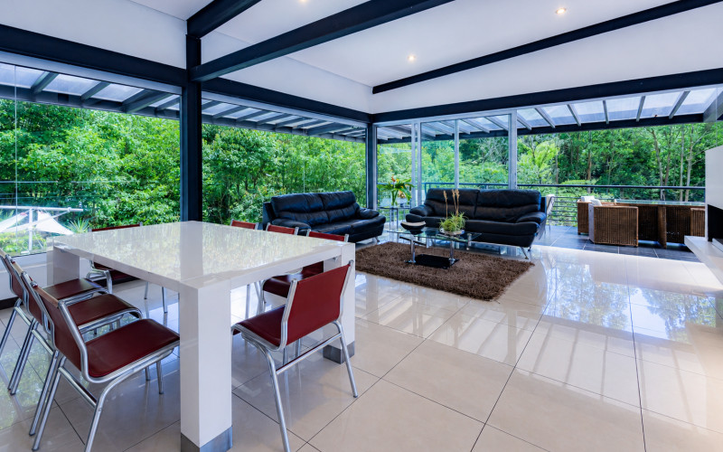 Contemporary Luxury Estate on 6,400 m² Near Llanogrande & Medellín Airport