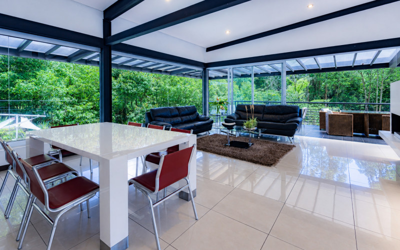 Contemporary Luxury Estate on 6,400 m² Near Llanogrande & Medellín Airport