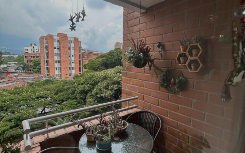 Apartamento en Medellín en Laureles