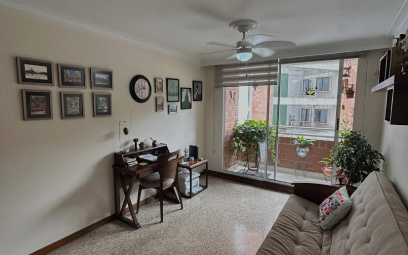 Apartamento en Medellín en Laureles