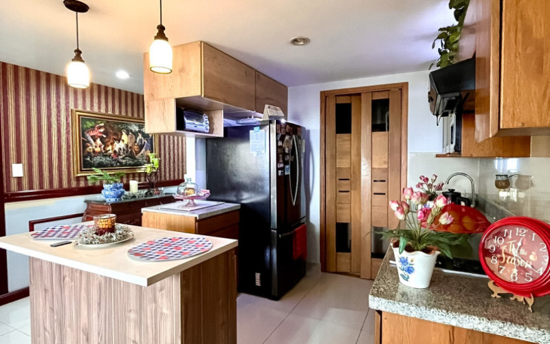 Modern Apartment for Sale in Sabaneta, Aves María | Medellin City View & Island Kitchen