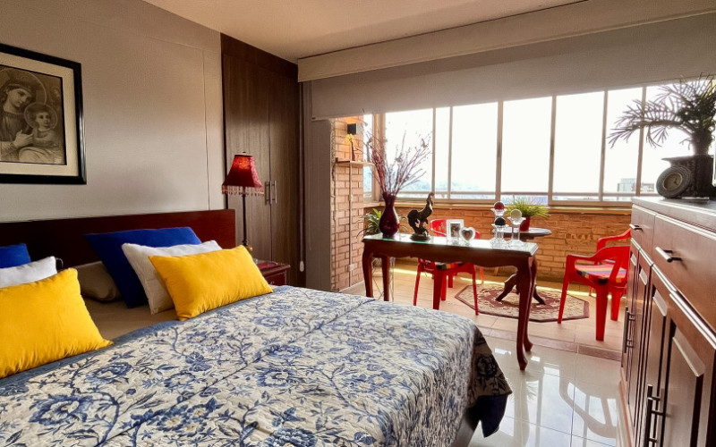 Modern Apartment for Sale in Sabaneta, Aves María | Medellin City View & Island Kitchen