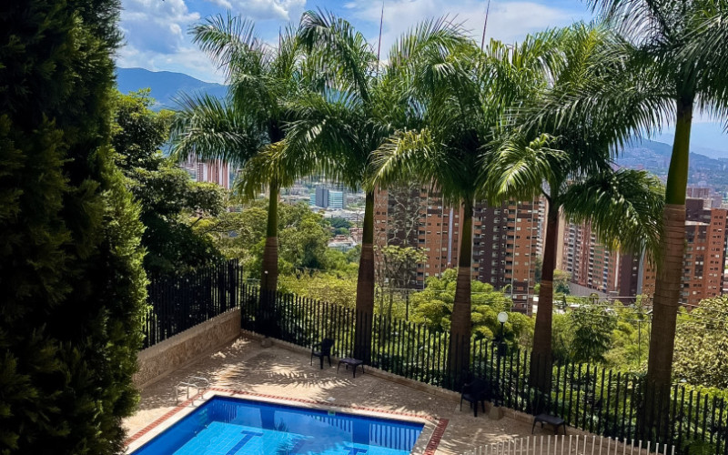 Modern Apartment for Sale in Sabaneta, Aves María | Medellin City View & Island Kitchen