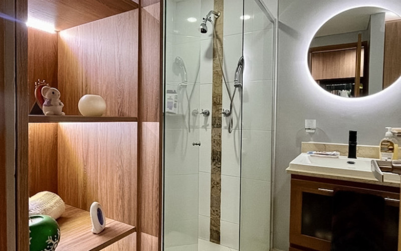 Modern Apartment for Sale in Sabaneta, Aves María | Medellin City View & Island Kitchen