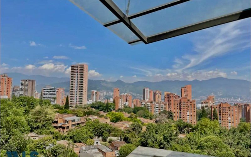Apartamento en Medellín en El Tesoro