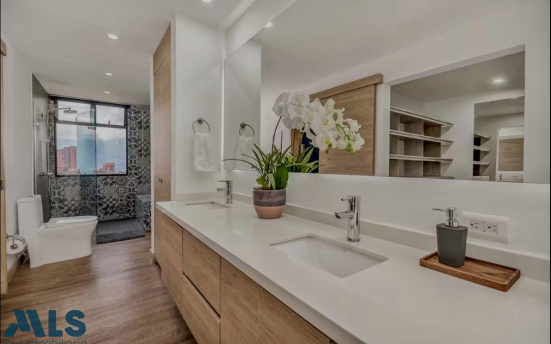 Apartamento en Medellín en El Tesoro