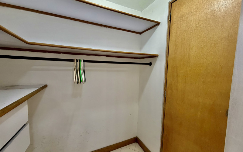 Penthouse Apartment For Sale with Great Potential | La Castellana, Medellín