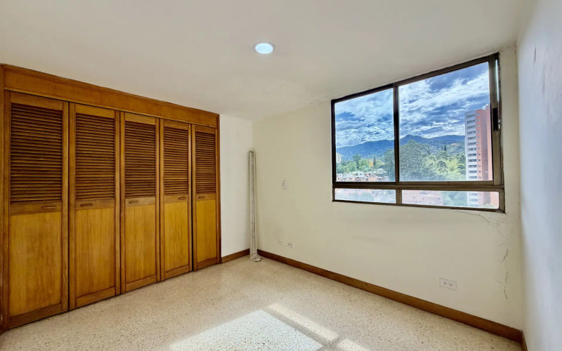 Penthouse Apartment For Sale with Great Potential | La Castellana, Medellín