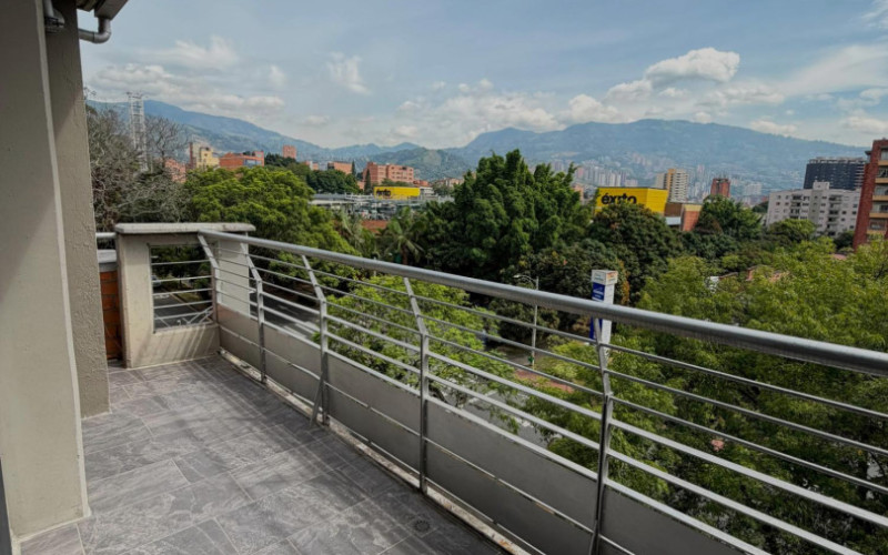 Apartamento en Medellín en Laureles