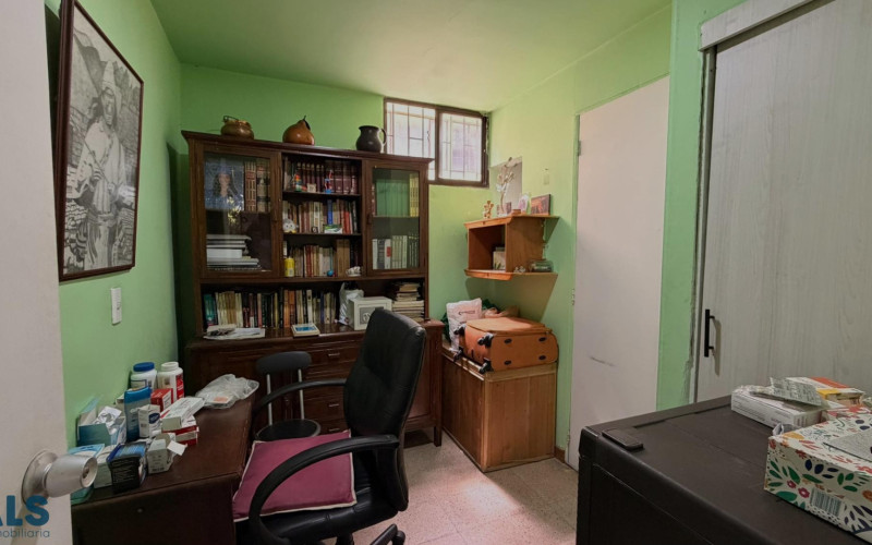 Apartamento en Medellín en Los Colores