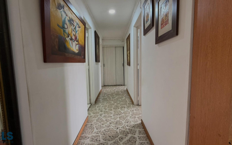 Apartamento en Medellín en Los Colores