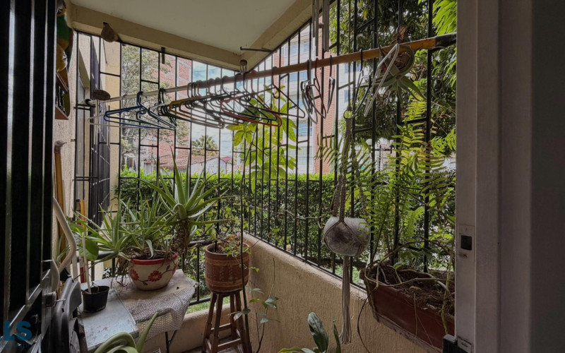Apartamento en Medellín en Los Colores