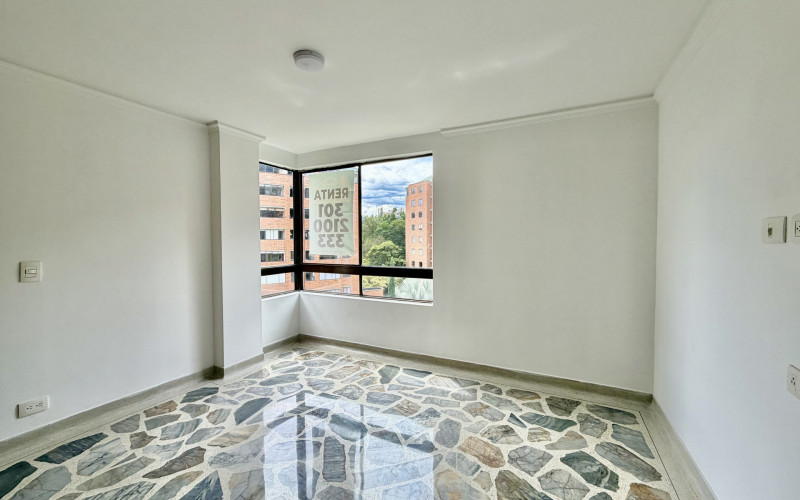 Apartment for Sale in Las Lomas, El Poblado | 143 sqm, 3 Bedrooms & Home Office