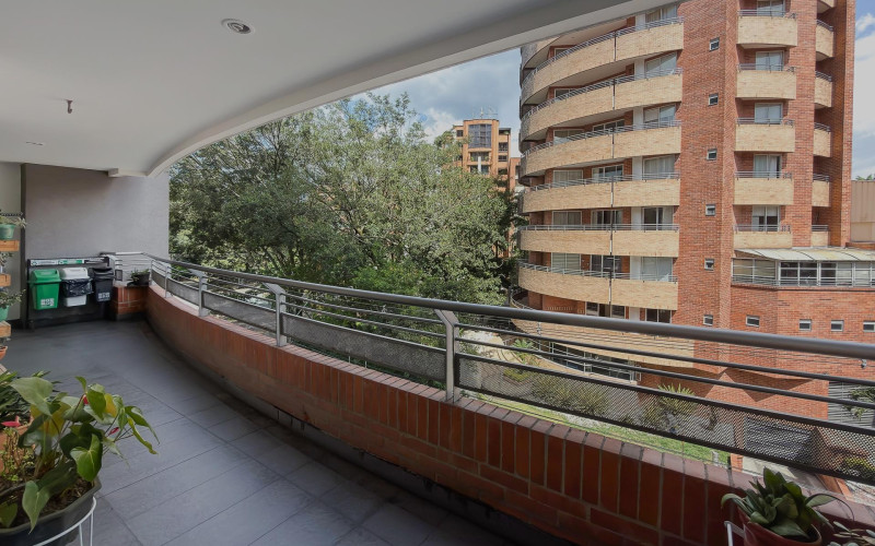 Apartamento en Medellín en Laureles