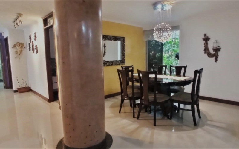 Apartamento en Medellín en Laureles