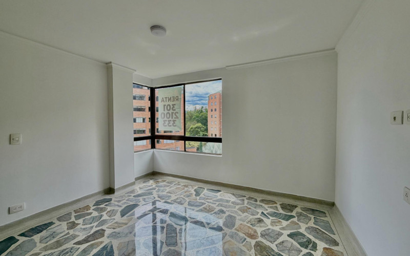 Apartamento en Medellín en Las Lomas Nº 1