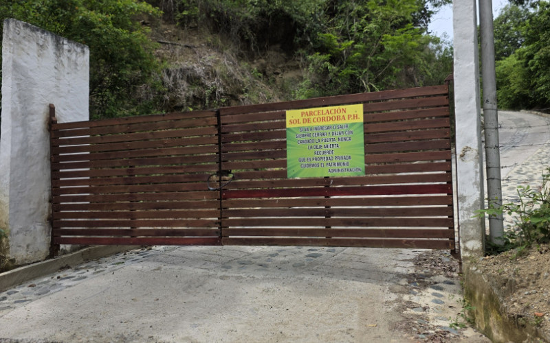 Lot for Sale in Sopetran, Colombia | River & Bridge Views